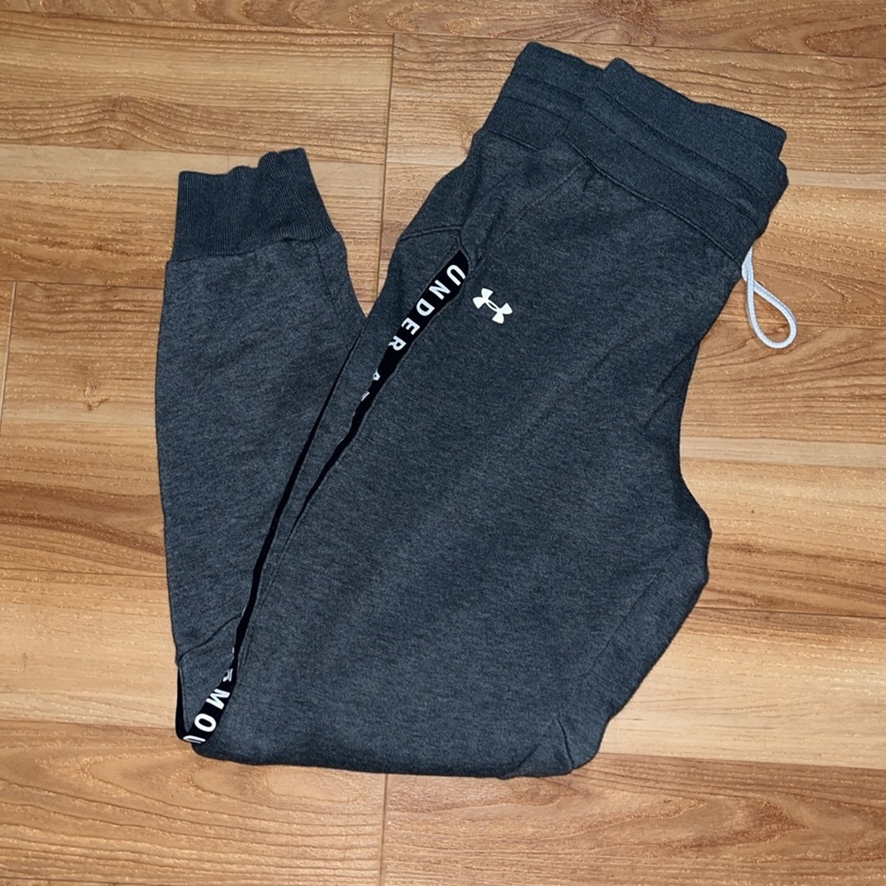 Under Armour Joggers - Picture 2 of 6